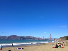 Photo : Plage avec vue sur le pont du Golden Gate