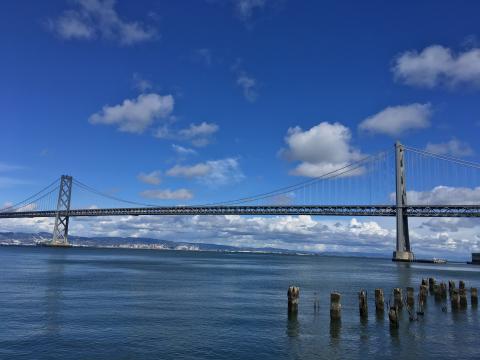 [Photo : La Baie de San Francisco et le Bay Bridge]